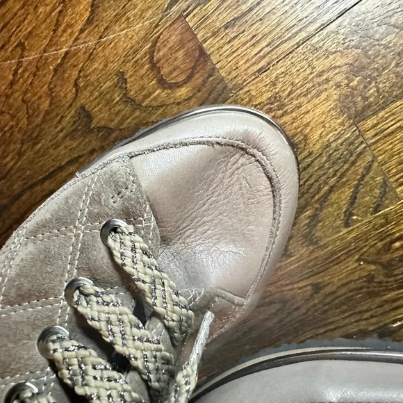 Ron White Naomi Quilted Sneaker size 6.5 - Picture 2 of 9